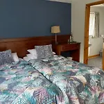 Muckross Riding Stables Farm stay *