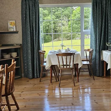 Muckross Riding Stables Farm stay *