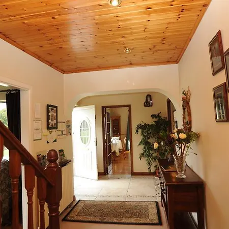 Muckross Riding Stables Farm stay