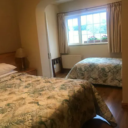 Muckross Riding Stables Alojamento de Turismo Rural *