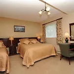 Muckross Riding Stables مزرعة للإقامة كيلارني